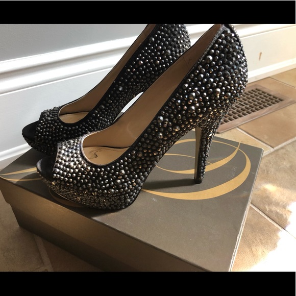 Enzo Angiolini Studded Black Suede pumps - Picture 2 of 4